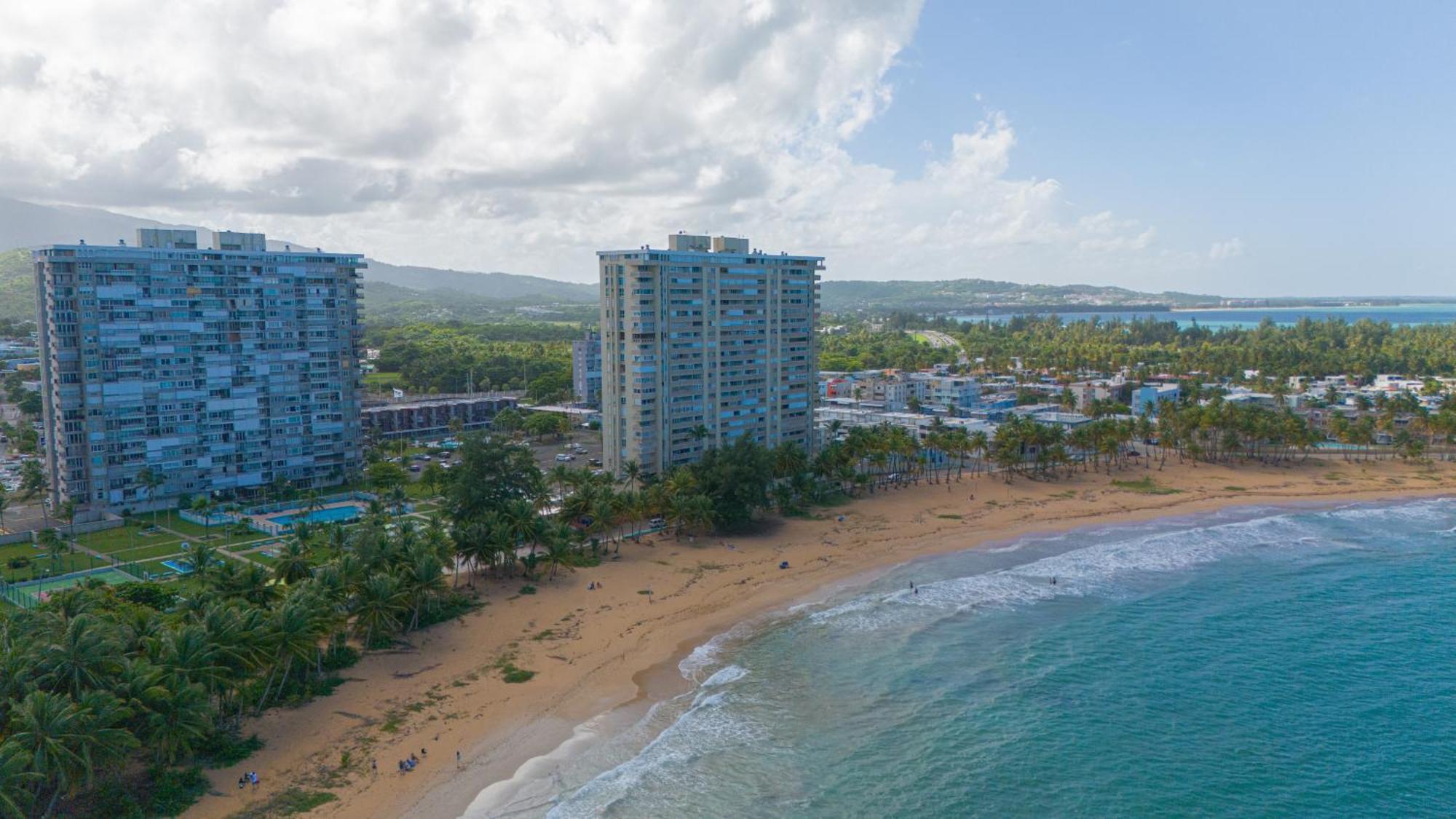 Moana'S Beach Apartment In Luquillo Pr Beach View Exterior photo